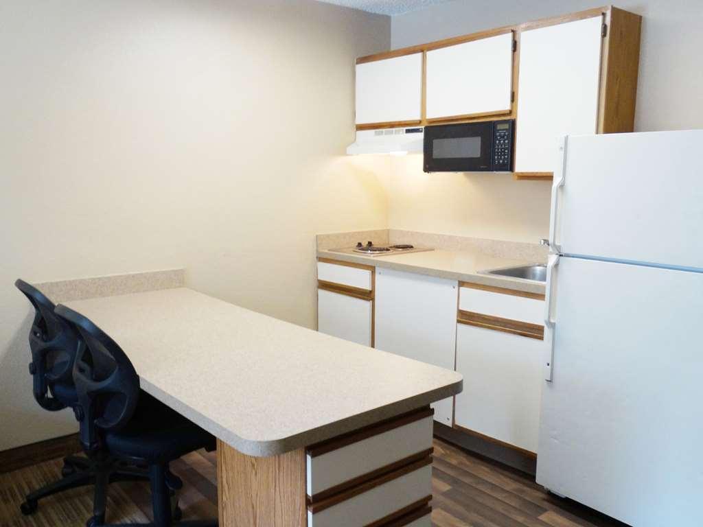 Extended Stay America Suites - Louisville - Alliant Avenue Номер фото