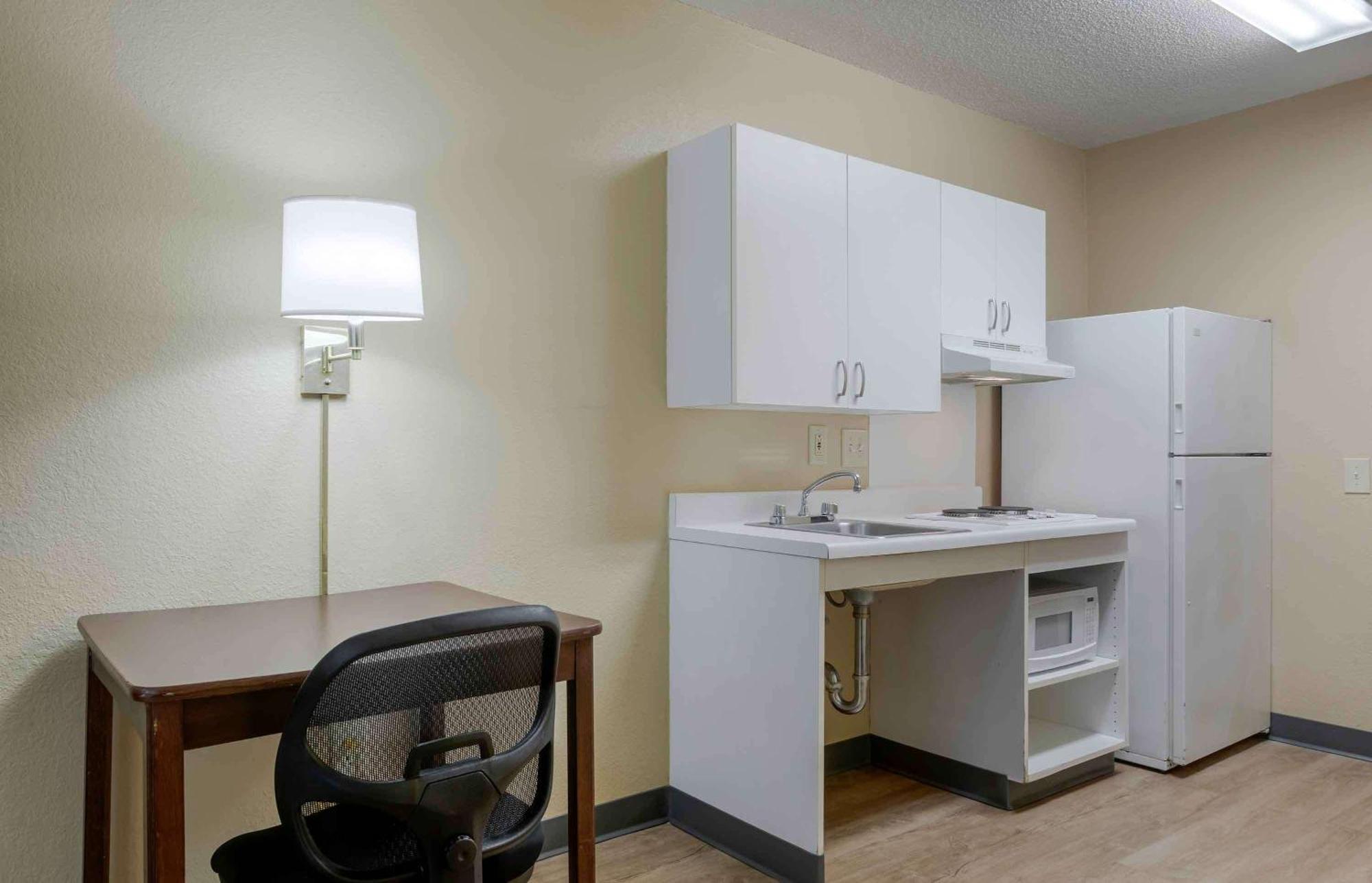 Extended Stay America Suites - Louisville - Alliant Avenue Екстер'єр фото
