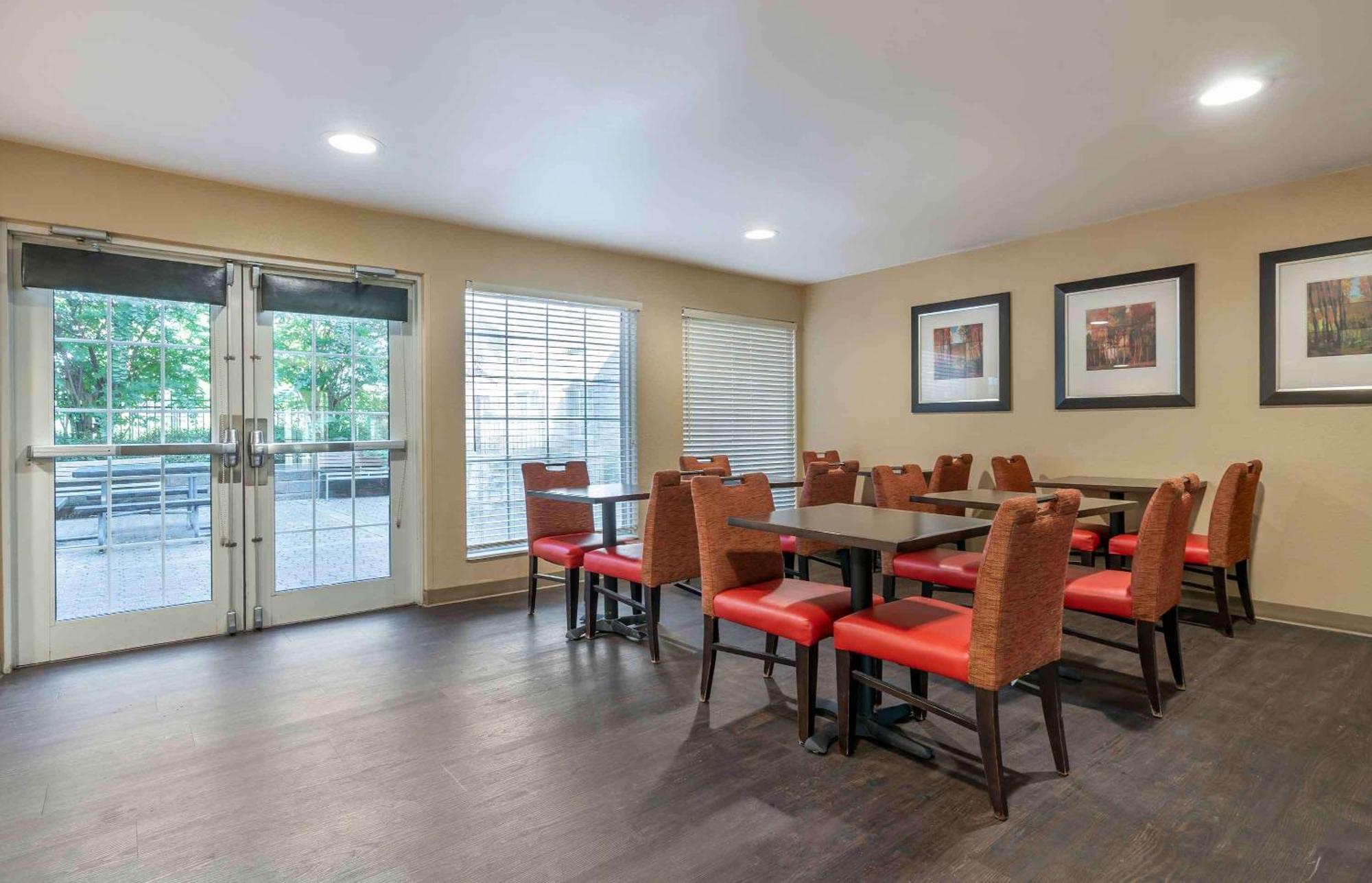 Extended Stay America Suites - Louisville - Alliant Avenue Екстер'єр фото
