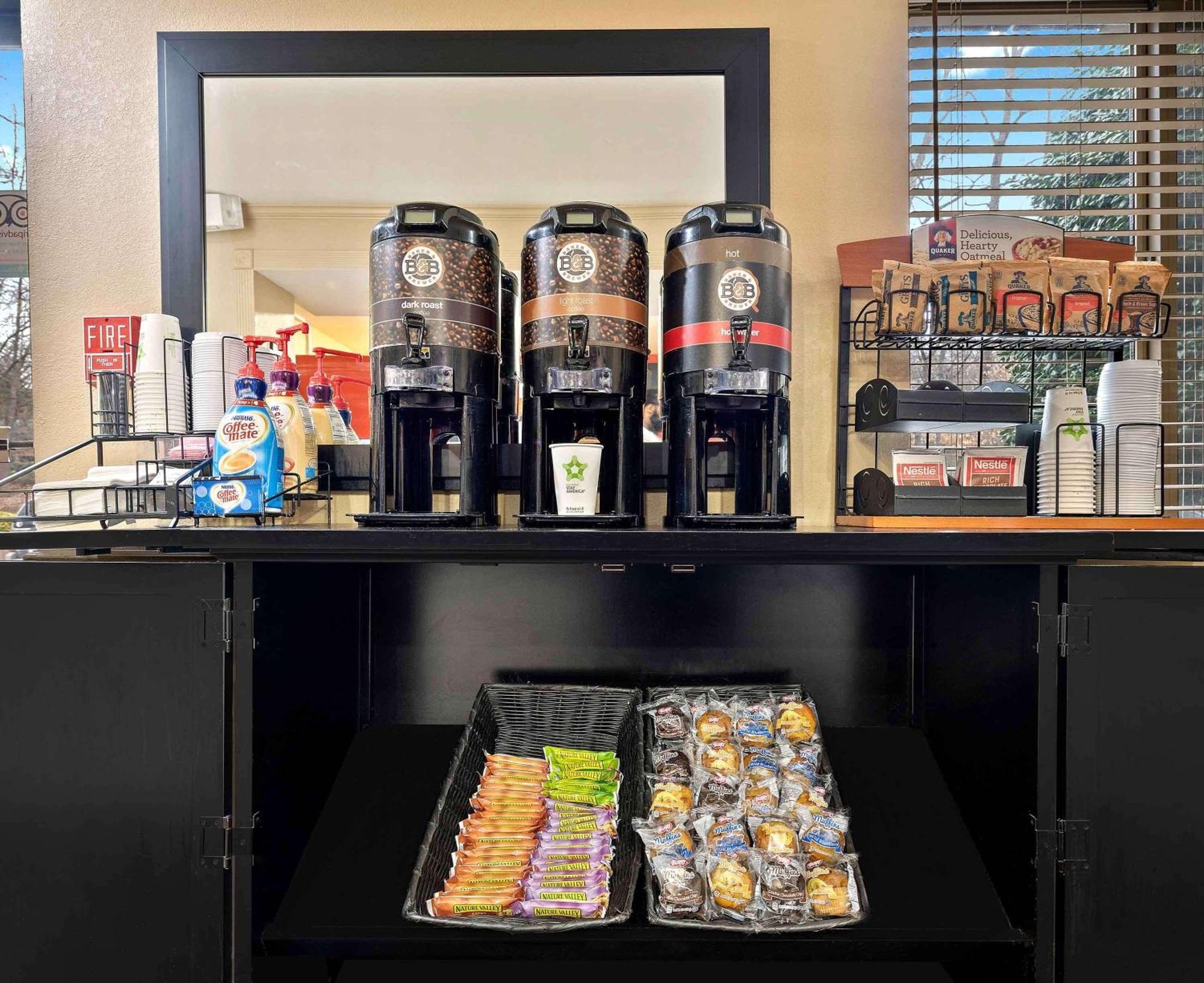 Extended Stay America Suites - Louisville - Alliant Avenue Екстер'єр фото