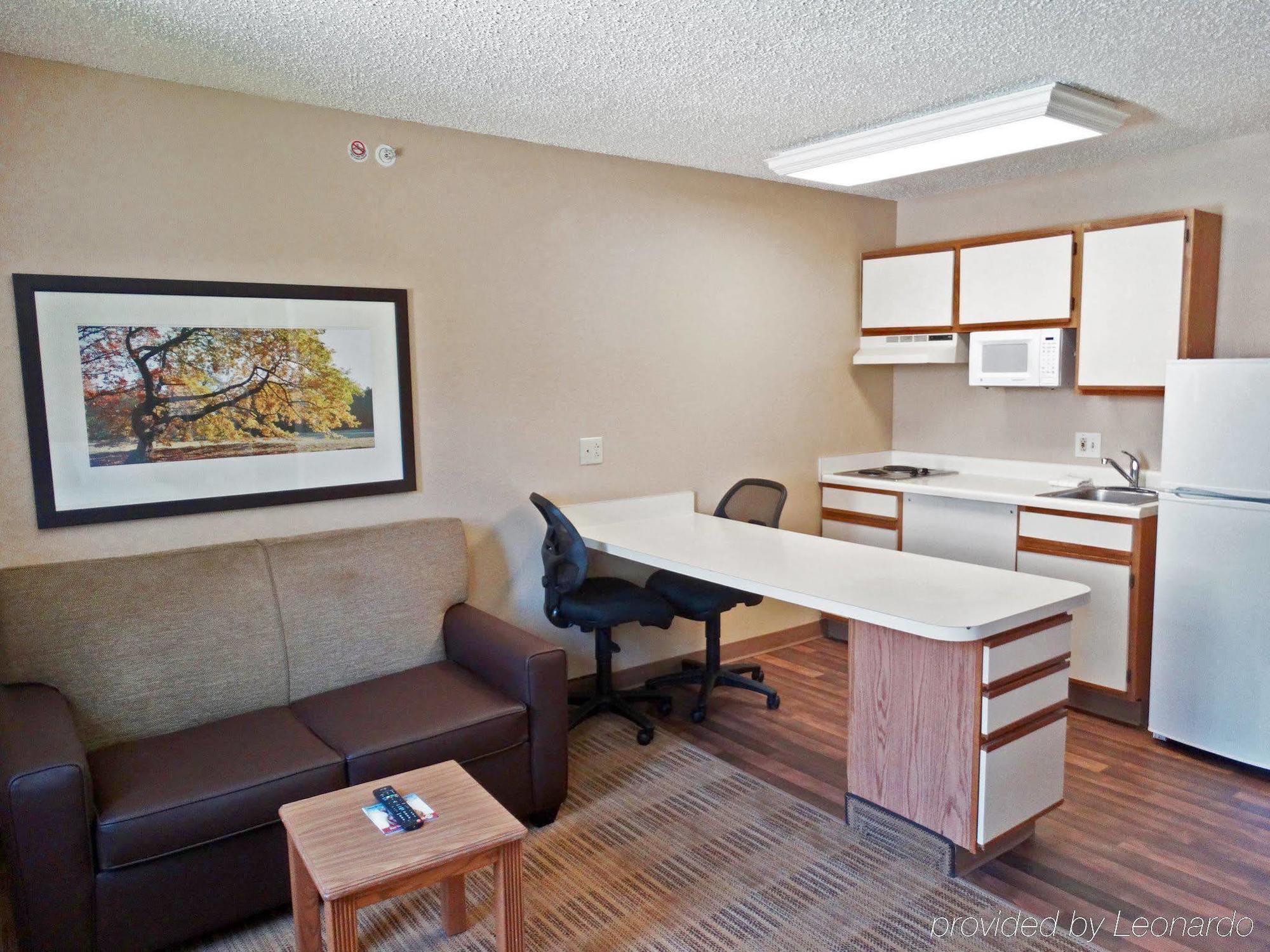 Extended Stay America Suites - Louisville - Alliant Avenue Екстер'єр фото