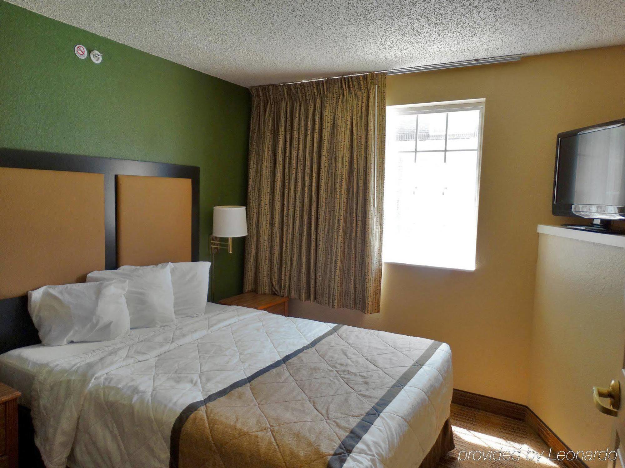Extended Stay America Suites - Louisville - Alliant Avenue Екстер'єр фото